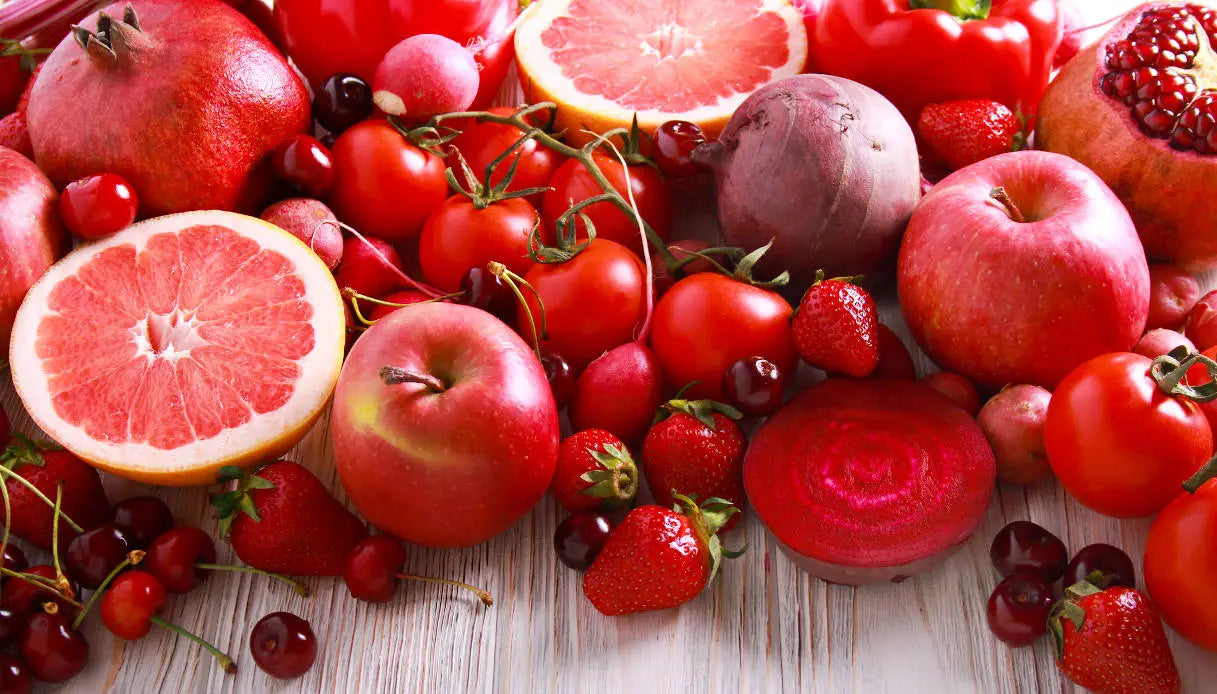 Il rosso che aiuta la vista: i vegetali che contrastano la retina dalla maculopatia