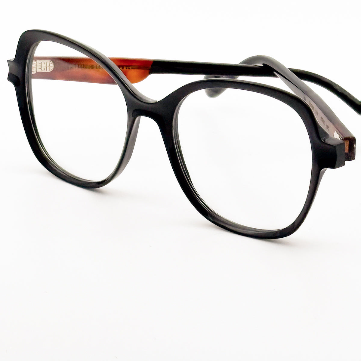 Caroline Abram | Lilith 265 - Nero & Avana